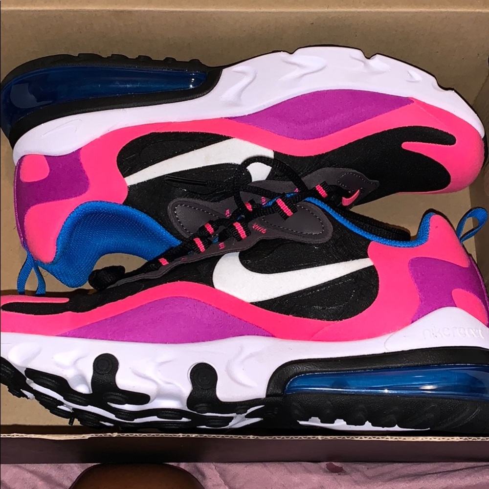 Nike Air Max 270 React